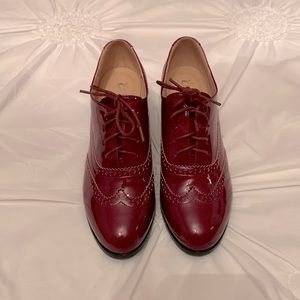 Red patent leather heeled Oxford’s